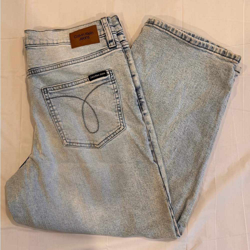 Calvin Klein Jeans High Rise 90's Fit - Light Wash (Size 27)